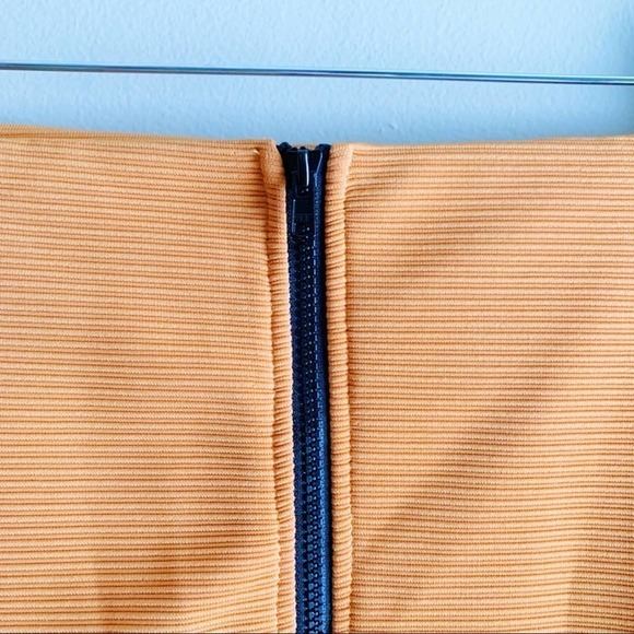 NWT Minkpink Orange Stretch Ribbed Fonda Mini Skirt, Size Medium - Picture 13 of 15